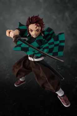Sentinel Demon Slayer: Kimetsu No Yaiba Tanjiro Kamado 1/6 Scale Action Figure 25 Sentinel Demon Slayer: Kimetsu No Yaiba Tanjiro Kamado 1/6 Scale Action Figure -CAPCOM Shop 0ff4e20e0ae146bd9d6fa27cb641c407.jpg