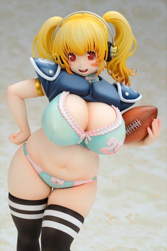 Super Pochaco: Lingerie Football Ver. 1/7 Scale Figure (Re-run) 3 Super Pochaco: Lingerie Football Ver. 1/7 Scale Figure (Re-run)